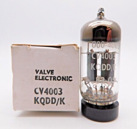 CV4003 KQDD/K лампа на белом фоне