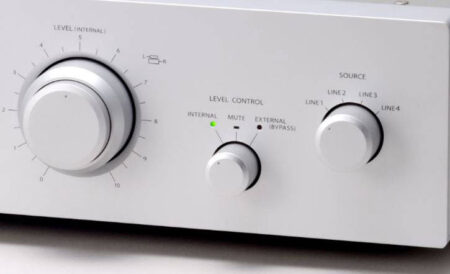 Усилитель для наушников Stax SRM-T8000 silver — изображение 4