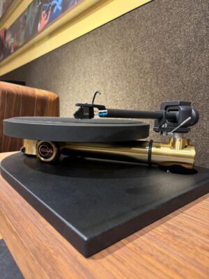 Проигрыватель винила Kuzma Stabi S + тонарм Strogi + CAR 20 MC — изображение 2