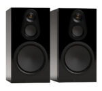 Monitor Audio Silver 100 8G High Gloss Black — вид спереди под углом