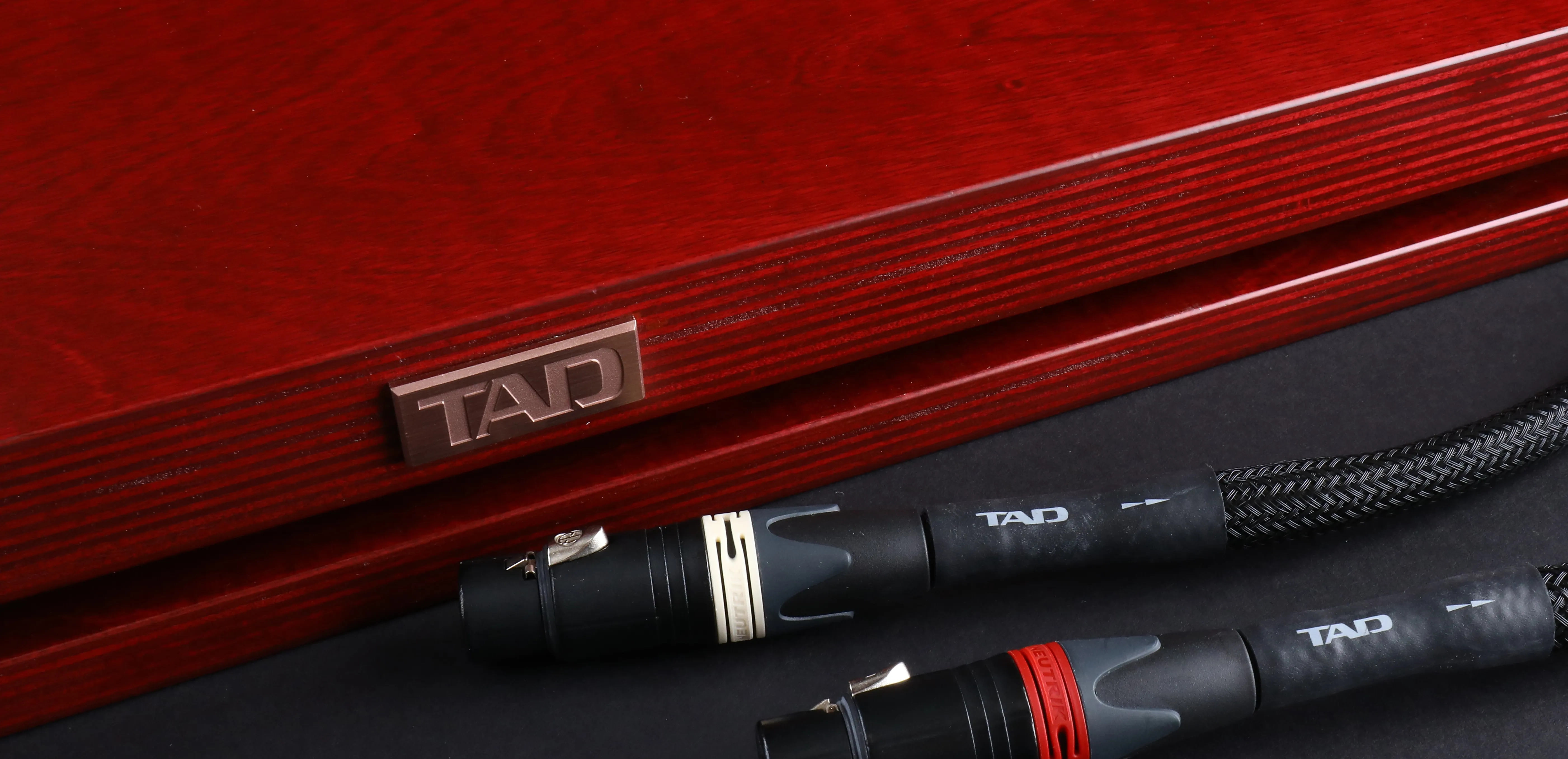 TAD ZZ014 WN — внешний вид