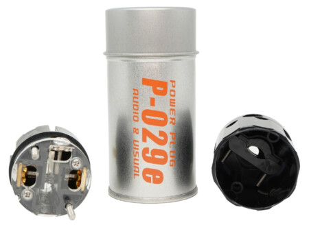 Oyaide P-029e — разъём в разобранном виде и упаковка