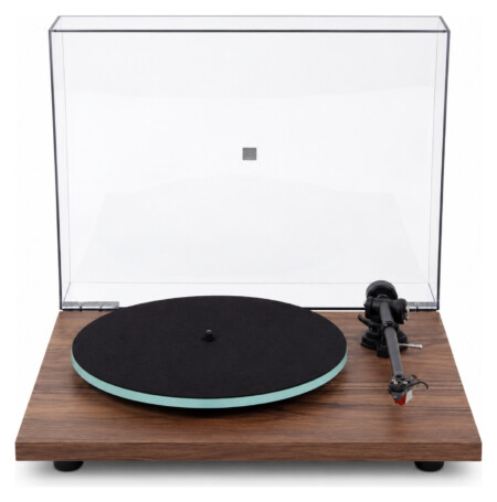 Rega Planar 2 walnut, Nd3 — полный вид с крышкой