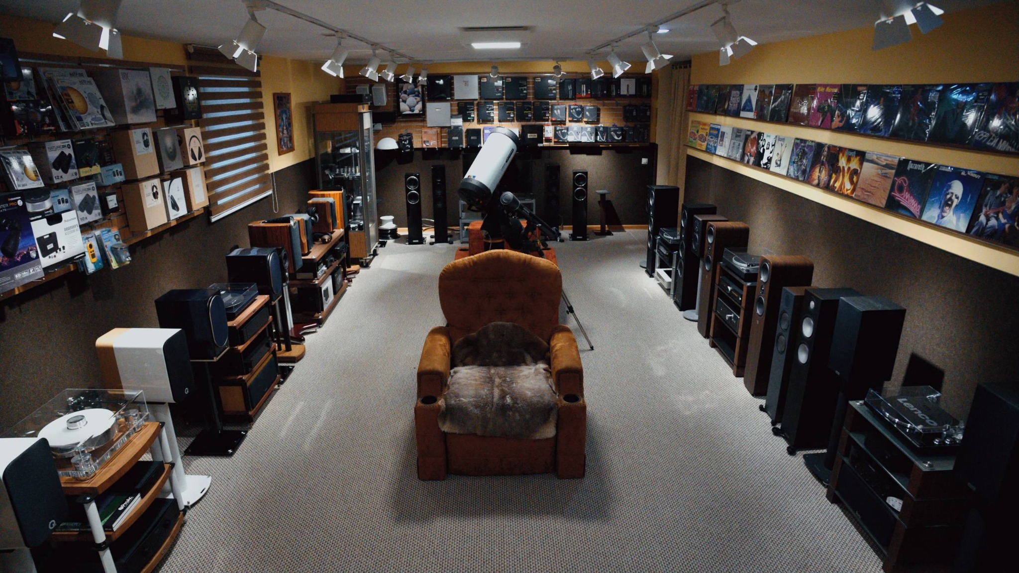 Шоурум Hi-Fi Studio Almaty